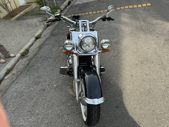 HARLEY-DAVIDSON SOFTAIL DELUXE 